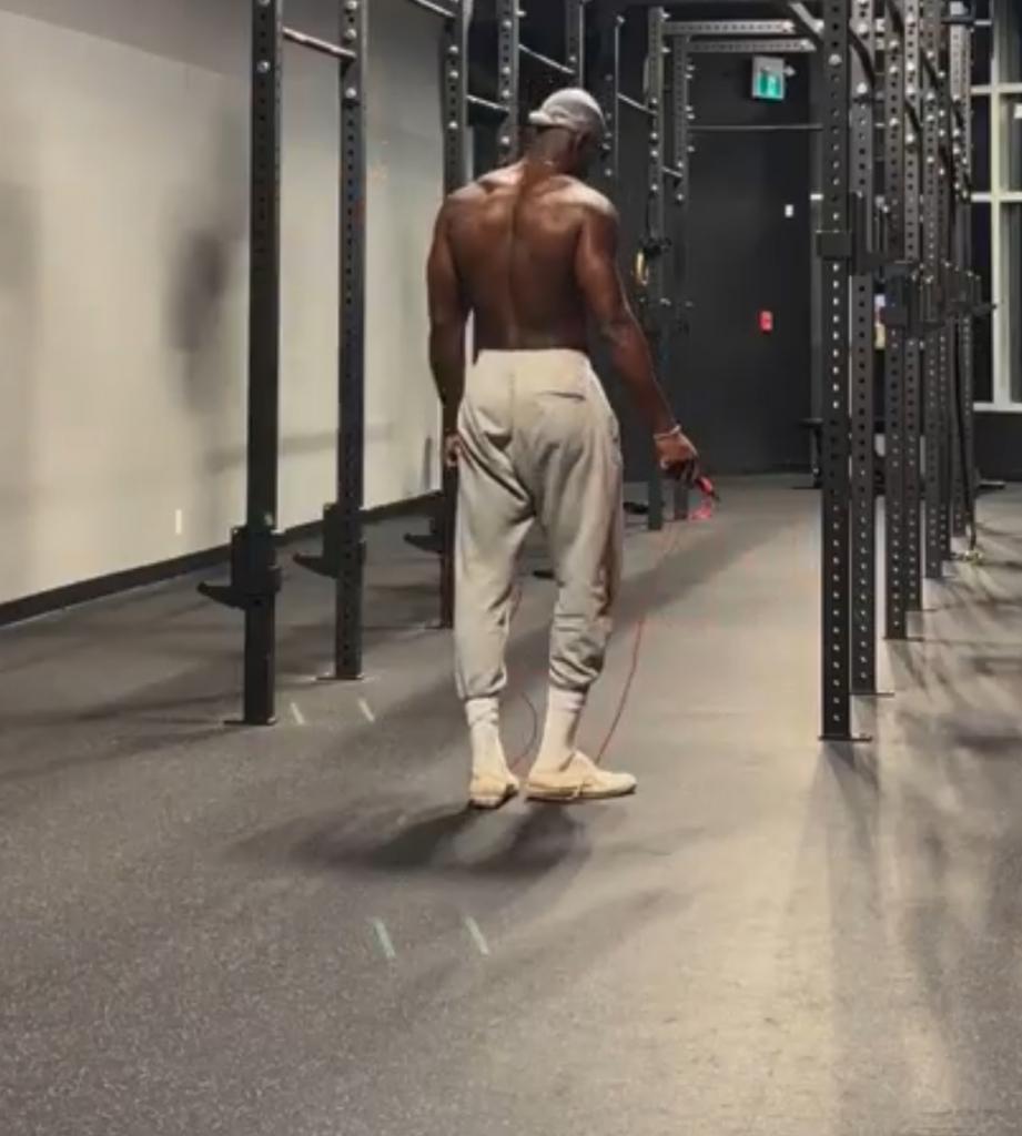 Chico busca chica en Alicante: 