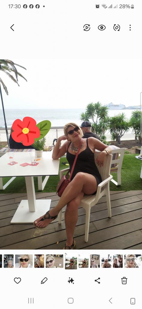 Chica busca chico en Tenerife: 