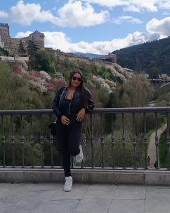 613208323: Chica busca chico en Cáceres