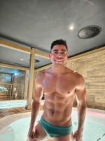 661268070: Chico busca chica en Las Palmas