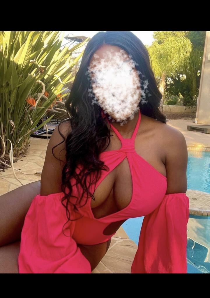 631243916: Chica busca chico en Barcelona