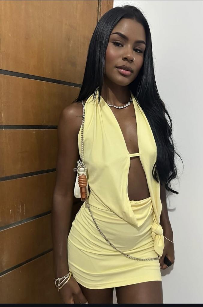 Chica busca chico en Tenerife: 