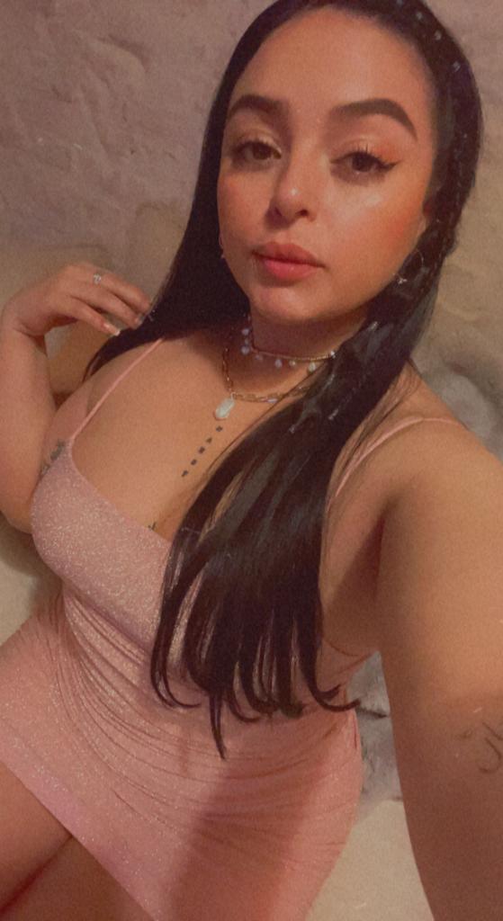 664299267: Chica busca chico en Cádiz