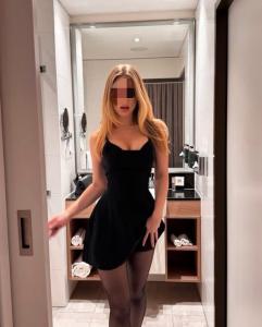 661403445: Chica busca chico en Málaga