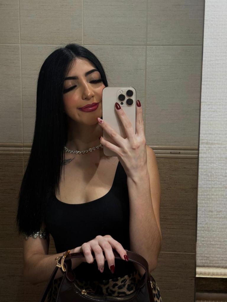 633917228: Chica busca chico en Madrid