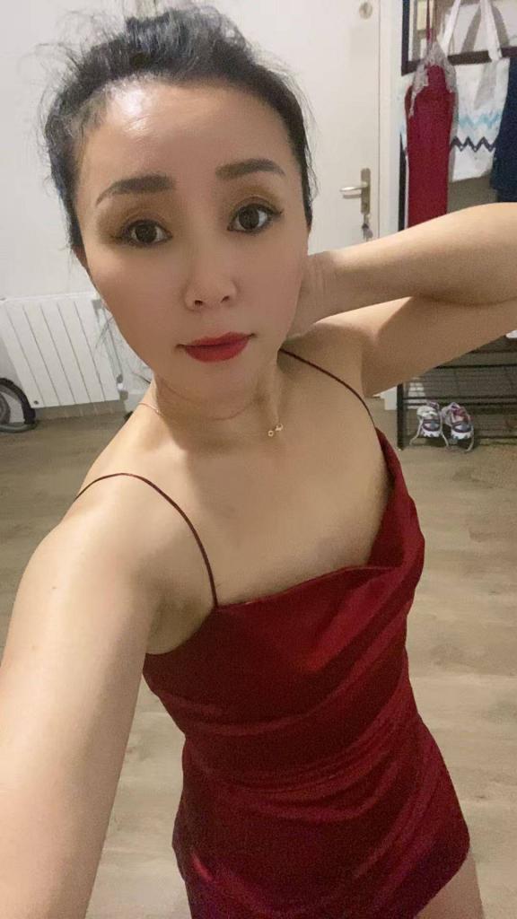 688079939: Chica busca chico en Zaragoza