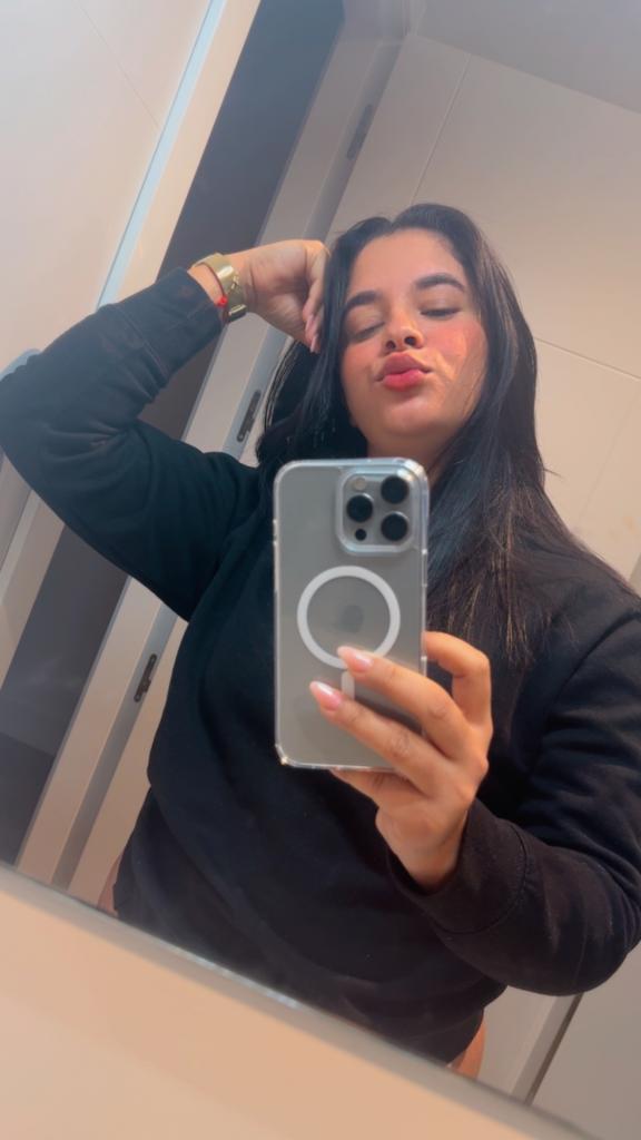 Chica busca chico en Almería: 