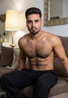 621335577: Chico busca chica en Barcelona