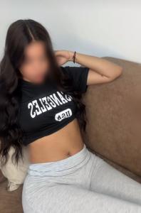 644532798: Chica busca chico en Barcelona