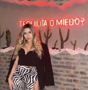 Chica busca chico en Cádiz: 