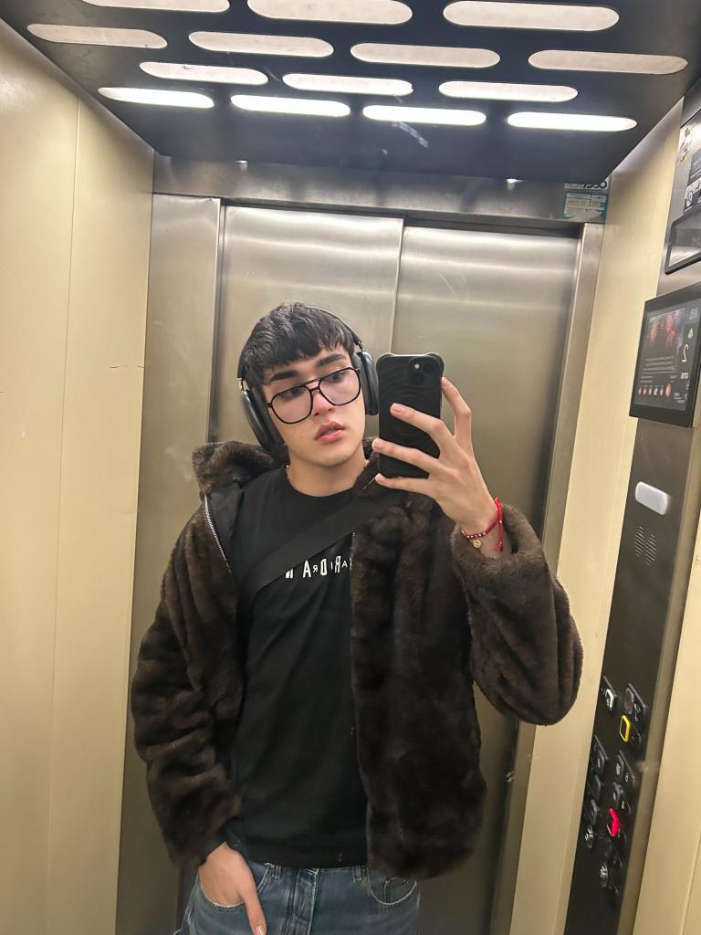 Chico busca chica en Málaga: 