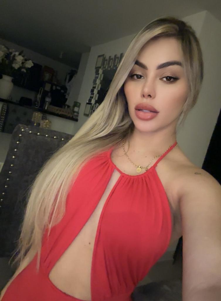 Chica busca chico en Barcelona: 