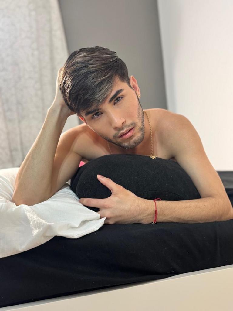 Chico busca chica en Ibiza: 