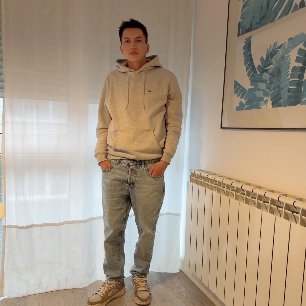 610842268: Chico busca chica en Asturias