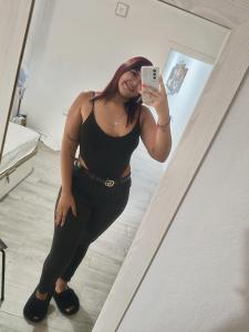 697510706: Chica busca chico en Cádiz