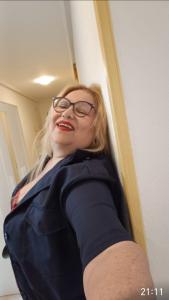 672988631: Chica busca chico en Alicante