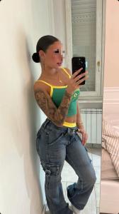 667329788: Chica busca chico en Málaga