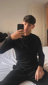 674344545: Chico busca chica en Málaga