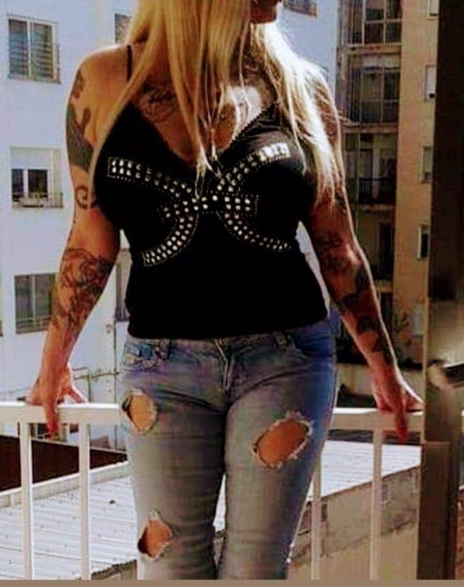 Chica busca chico en La Coruña: 