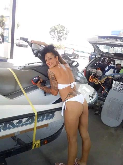 672852701: Chica busca chico en Sevilla