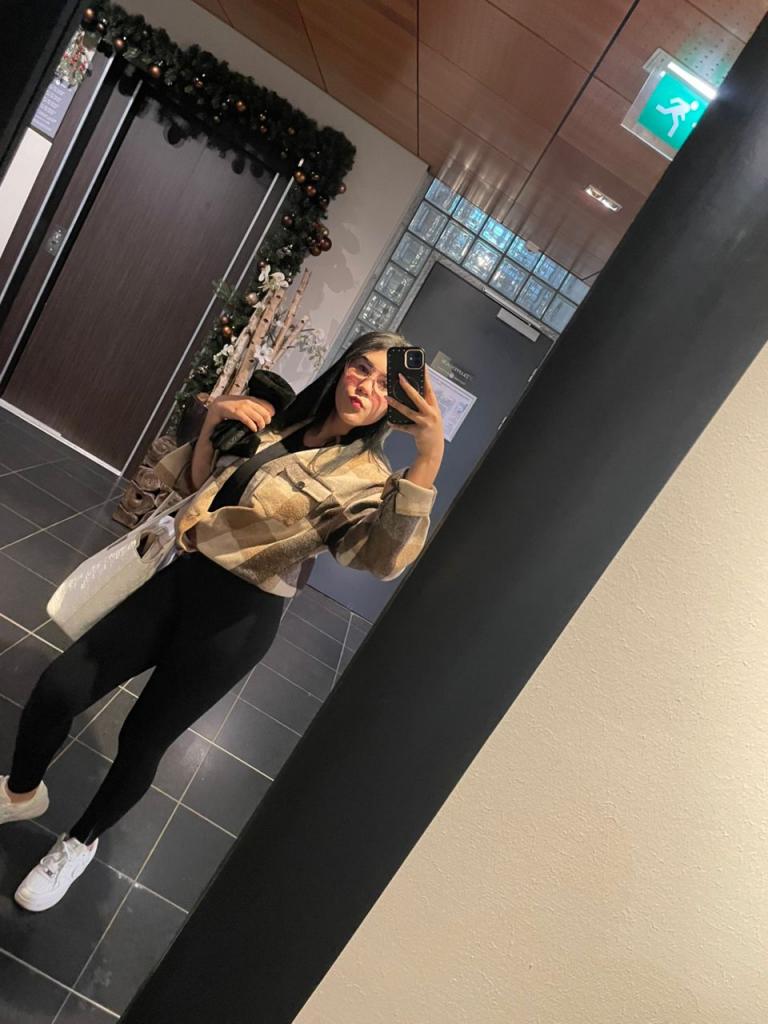 Chica busca chico en Granada: 