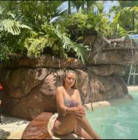 697224869: Chica busca chico en Valencia