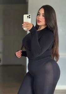 742018247: Chica busca chico en Sevilla