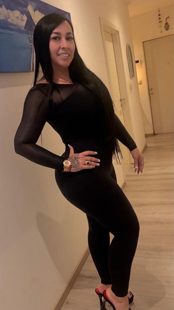 Chica busca chico en Pontevedra: 