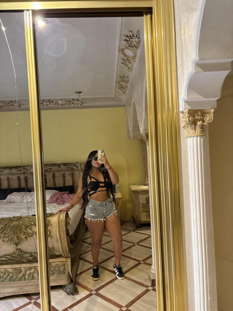 614335195: Chica busca chico en Burgos