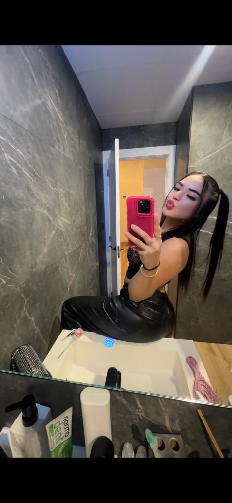 Chica busca chico en Alicante: 