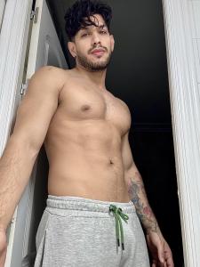 643852366: Chico busca chica en Granada