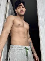 643852366: Chico busca chica en Granada