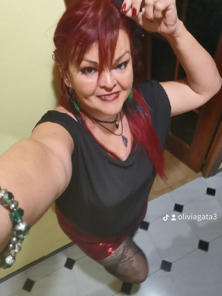 Chica busca chico en Cádiz: 