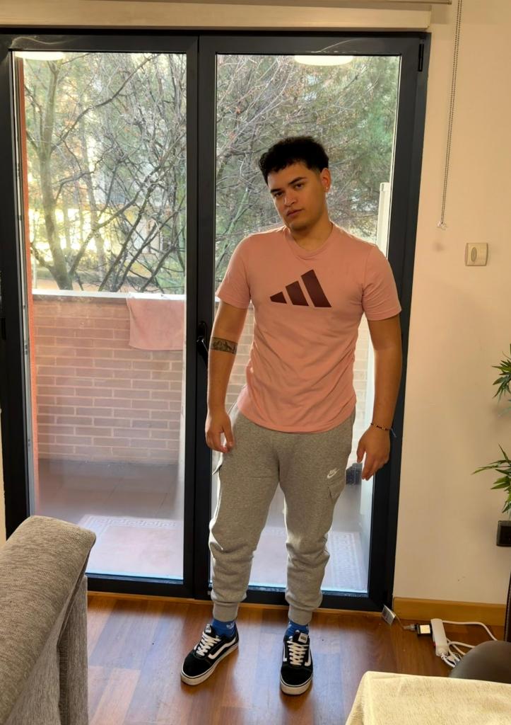 Chico busca chica en Asturias: 