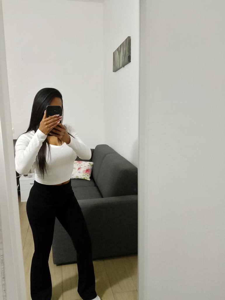 604154213: Chica busca chico en Zaragoza
