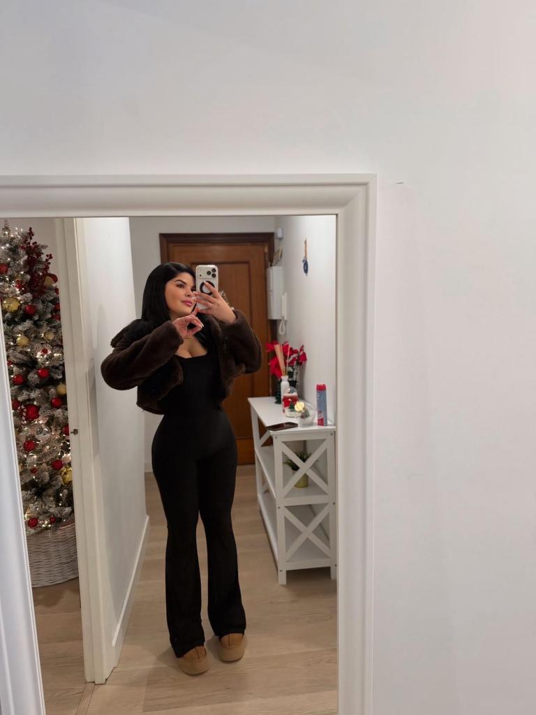 Chica busca chico en Almería: 