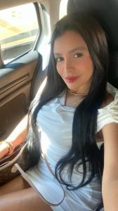 671134267: Chica busca chico en Sevilla