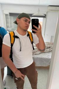 695091078: Chico busca chica en Asturias