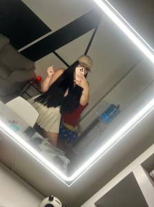 650237145: Chica busca chico en Málaga