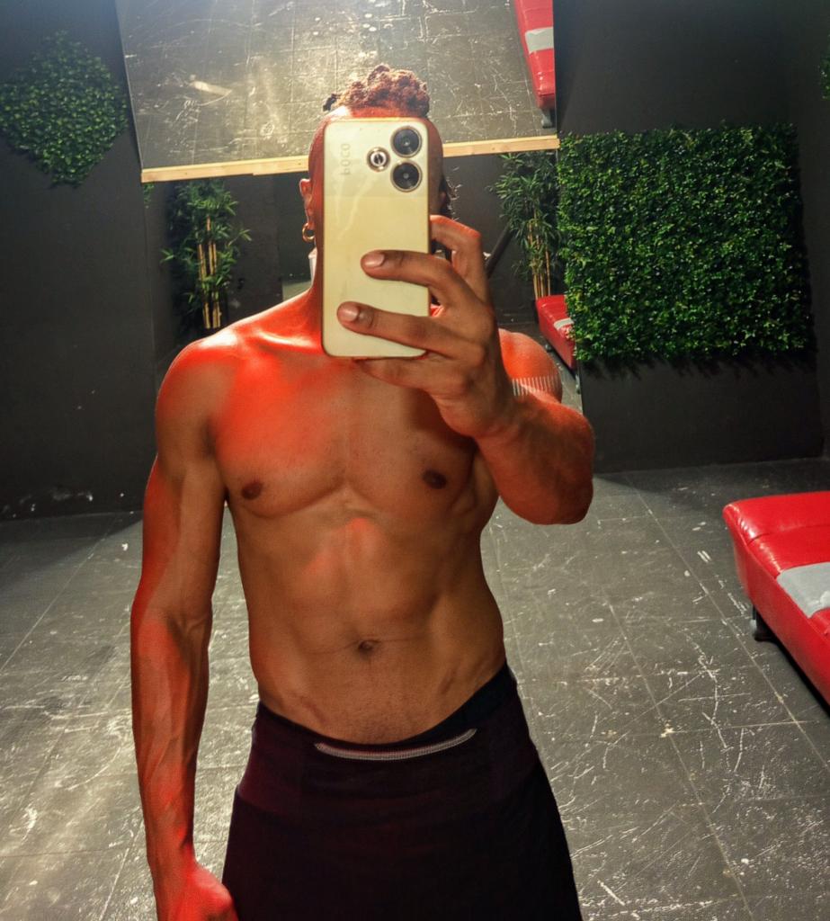 Chico busca chica en Las Palmas: 