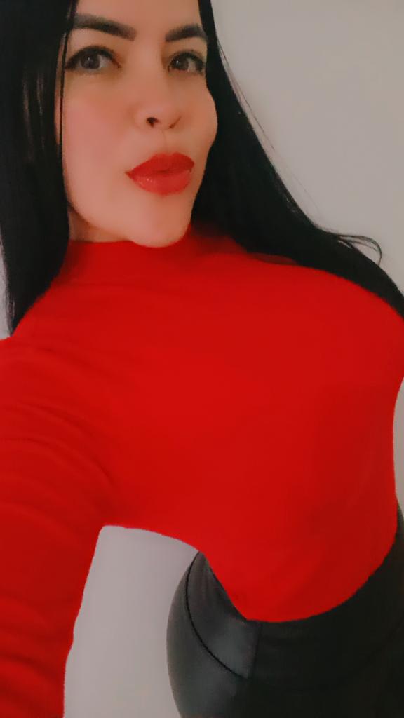 Chica busca chico en Almería: 