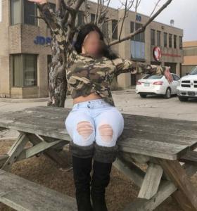 685365361: Chica busca chico en Gerona