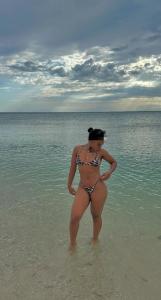 613723867: Chica busca chico en Barcelona