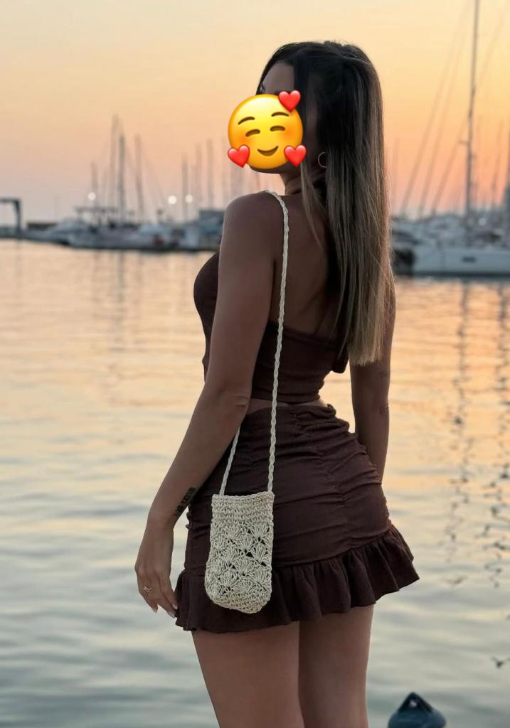 Chica busca chico en Cádiz: 