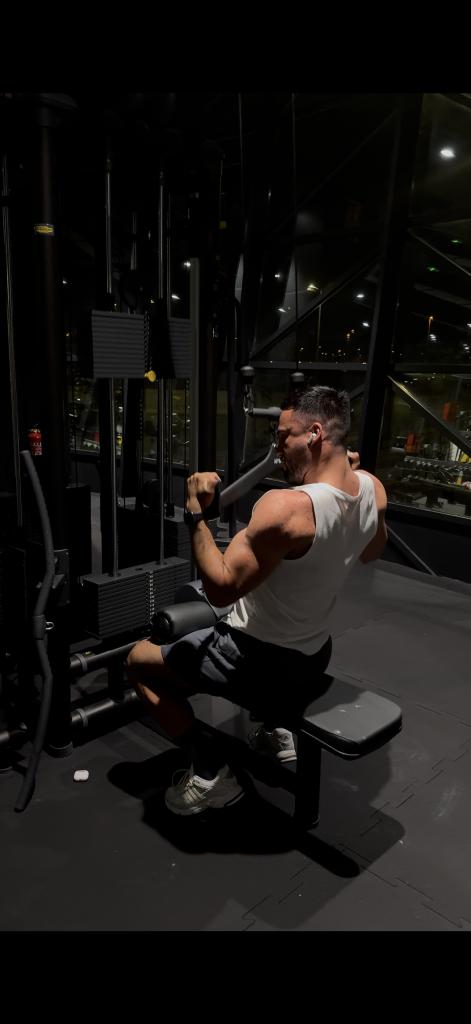 Chico busca chica en Alicante: 