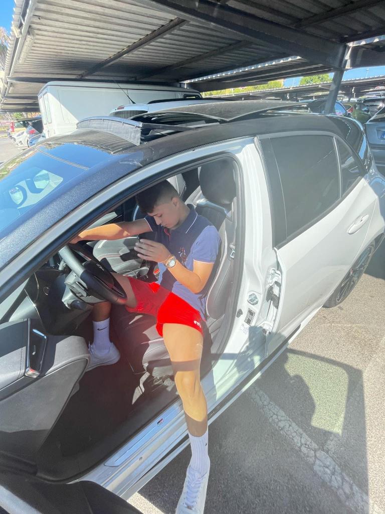 Chico busca chica en Murcia: 