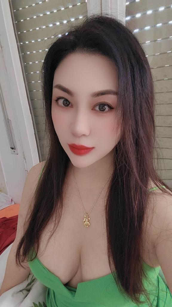 692443199: Chica busca chico en Málaga