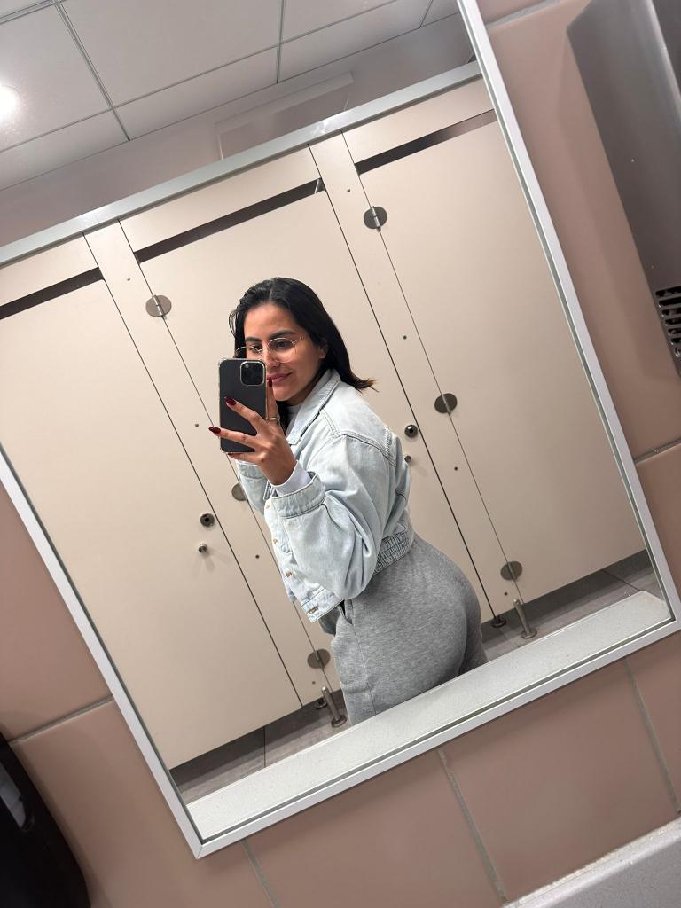 Chica busca chico en Granada: 