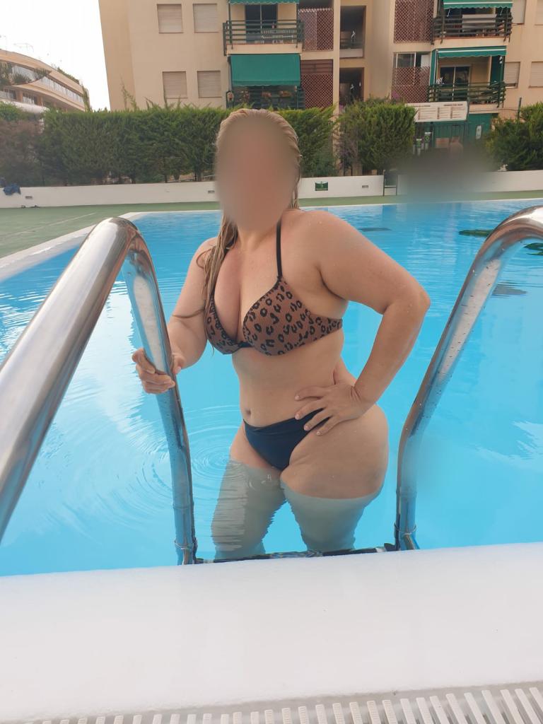 Chica busca chico en Tenerife: 