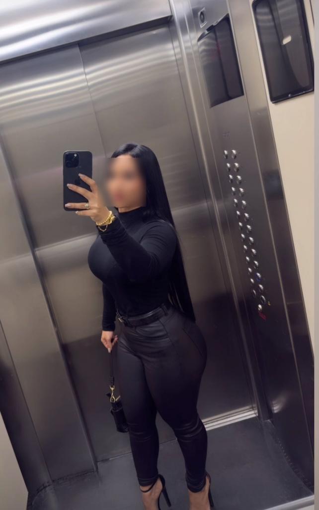 Chica busca chico en La Coruña: 